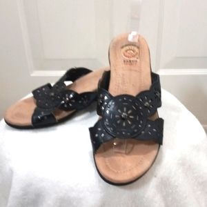 Earth Spirit Sz 8, 2" Heeled Black Sandals W/Silver Inserts